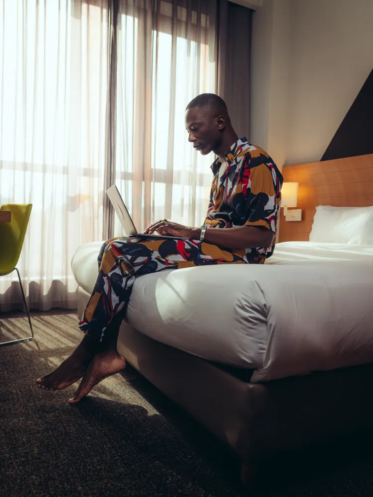 Ofans Rewards Benefits Cover 03 — Surclassement De Chambre Spansur Demande Et Selon Disponibilitespan Onomo Fans | Onomo Hotels