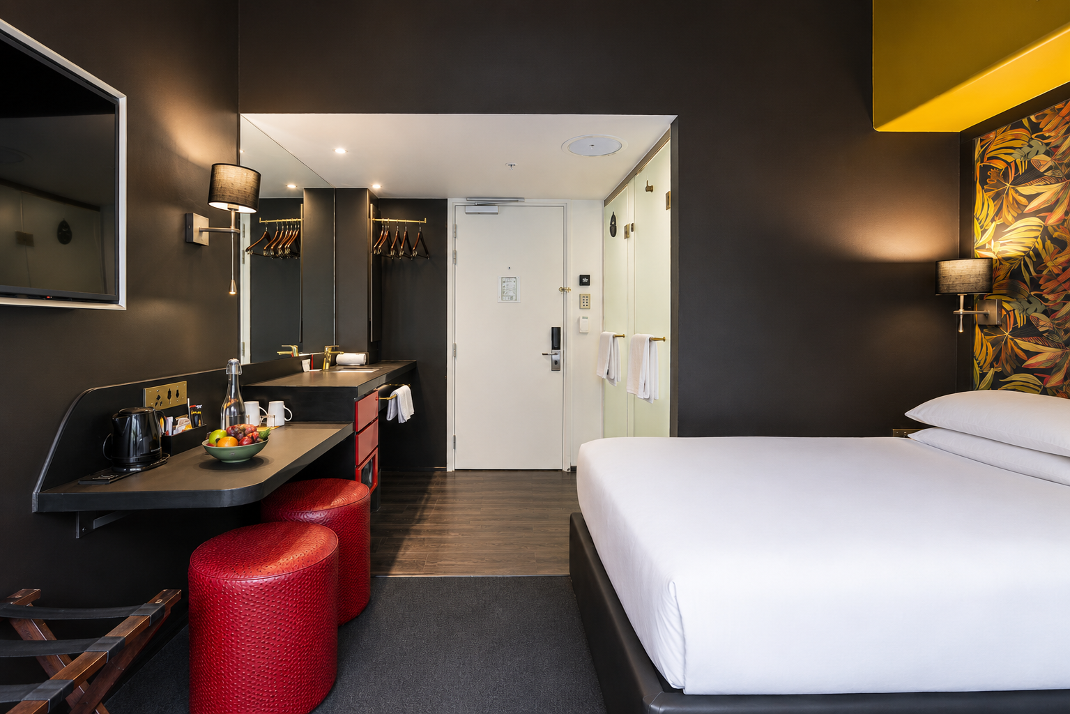 4729514 Standard Queen 1024x1535 Original — Family Room Onomo Hotel Cape Town Foreshore | Onomo Hotels