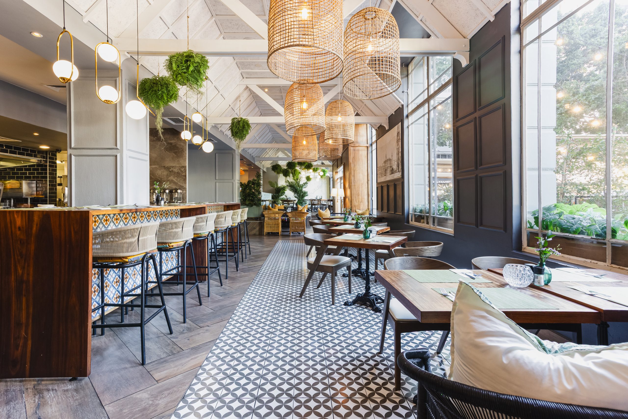4729569 Onomo Innonthe Square 46 5953x3970 Original — Klok Restaurant | Onomo Hotels