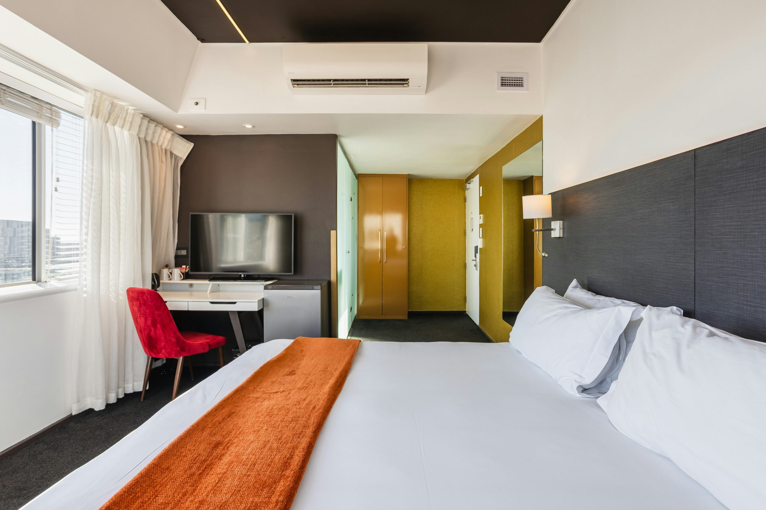4784166 Onomo Waterfront 06 3970x5956 Original — Onomo Hotel Cape Town Waterfront Room Image | Onomo Hotels