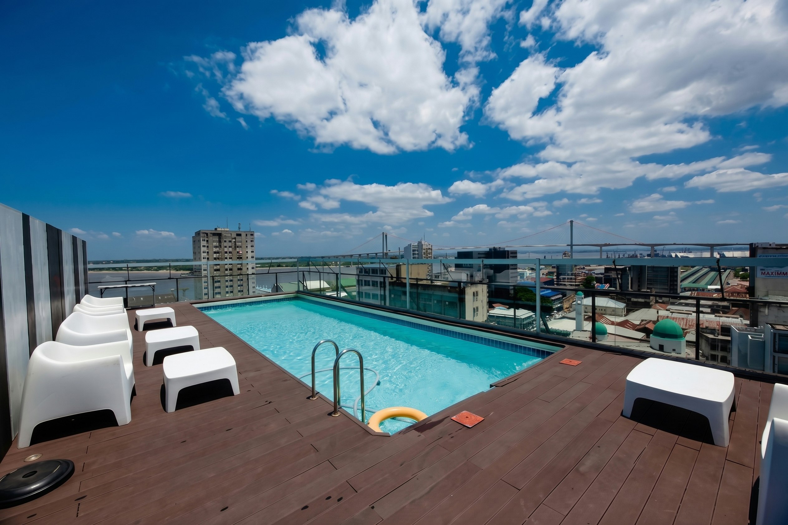 4978703 Pool 1686x2528 Original — Onomo Hotel Maputo Room Image | Onomo Hotels