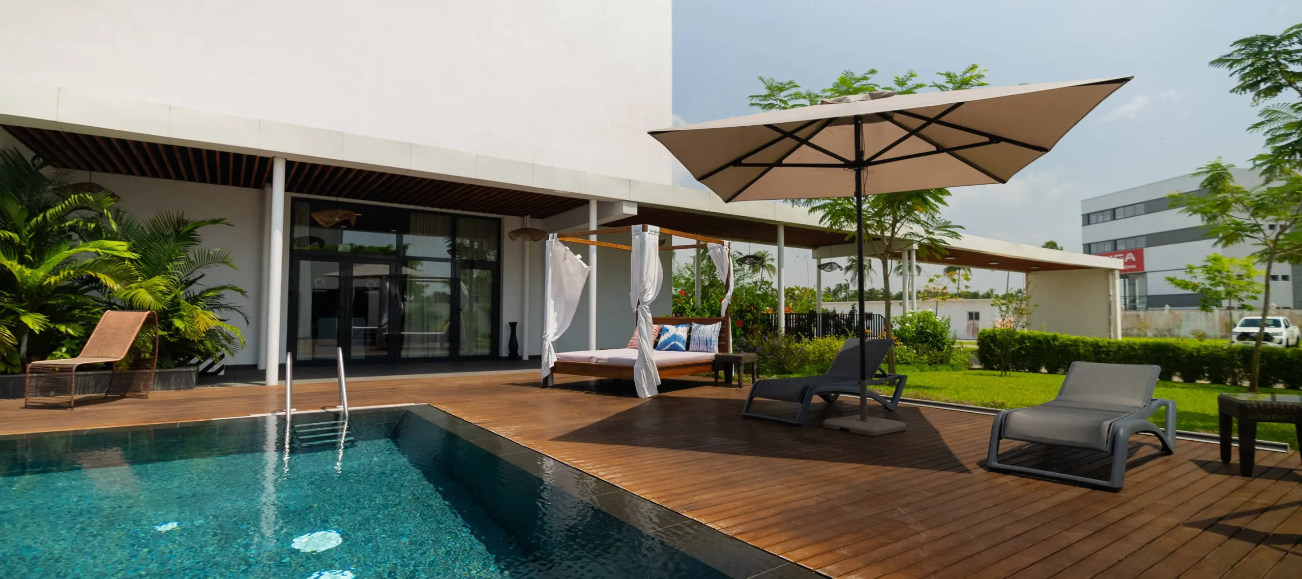 Onomo Featured Hotels Abidjan Sm — Onomo Hotel Abidjan Airport | Onomo Hotels